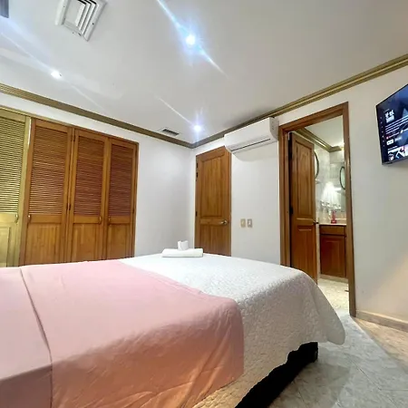Private House - 4 Pisos - 100 Mts De La Playa * Cartagena