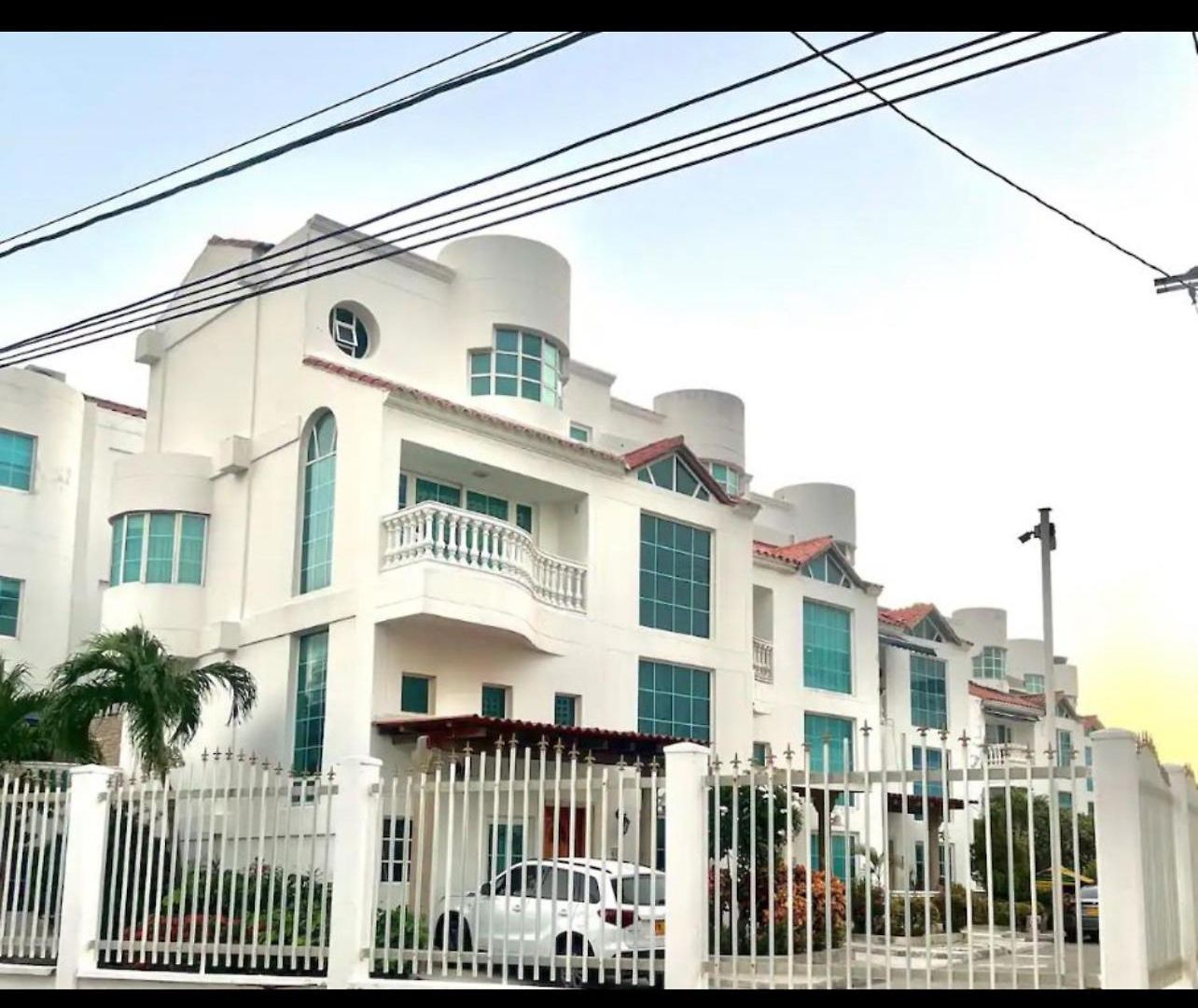 Holiday home Private House - 4 Pisos - 100 Mts De La Playa *