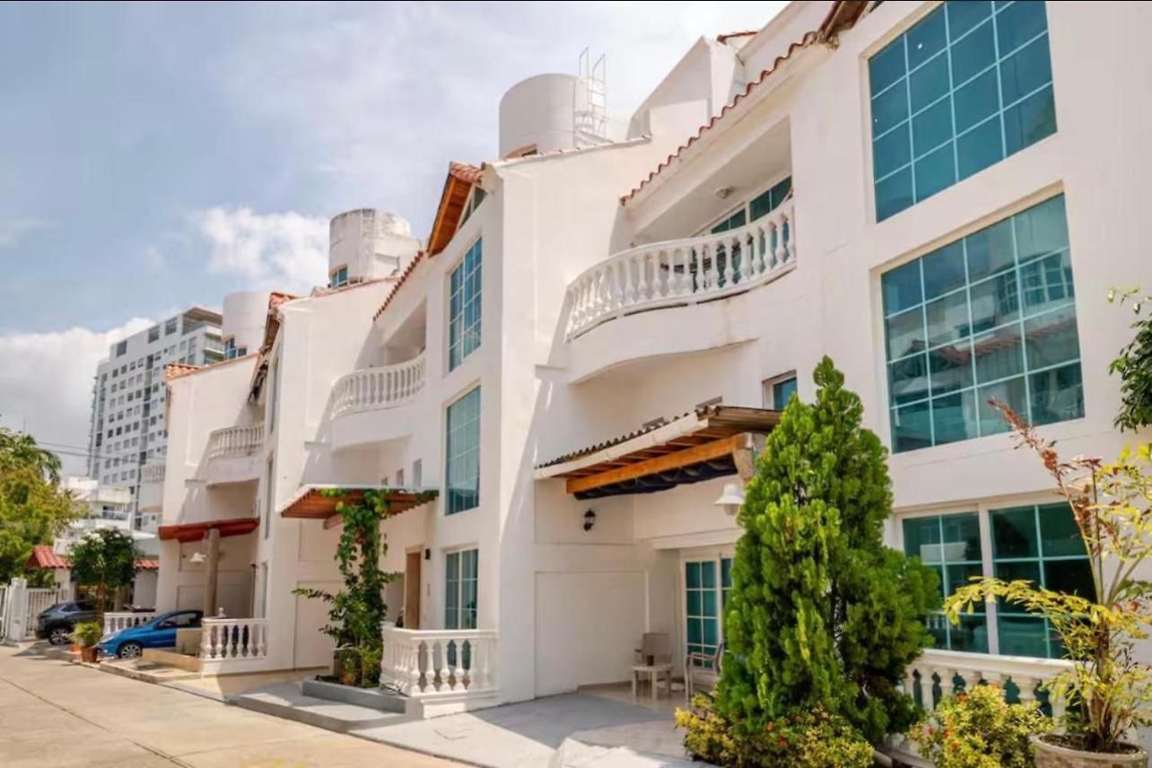 Private House - 4 Pisos - 100 Mts De La Playa Cartagena